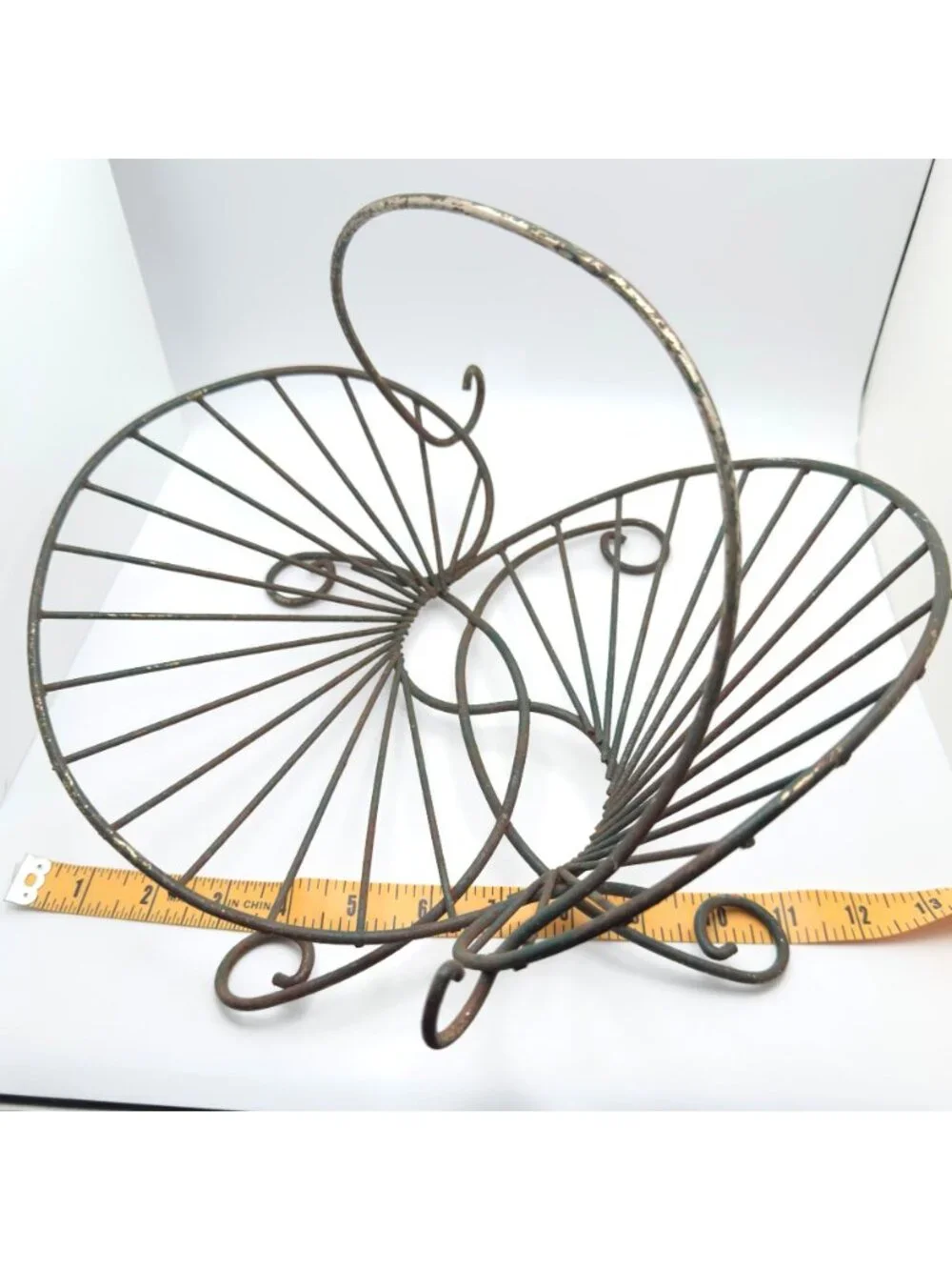 Mid Century Modern Brass Butterfly Wire Rack Curved Vintage Design Fruit Decor